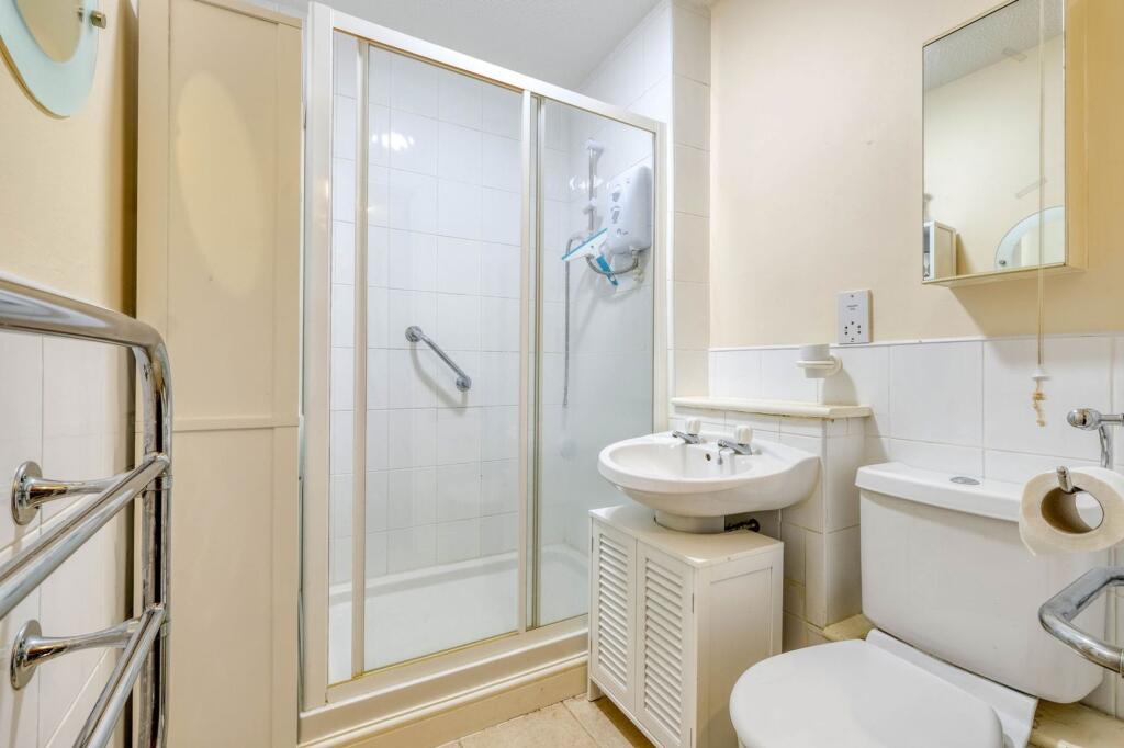 Additional image 7 of The Strand, St. James Court, B61