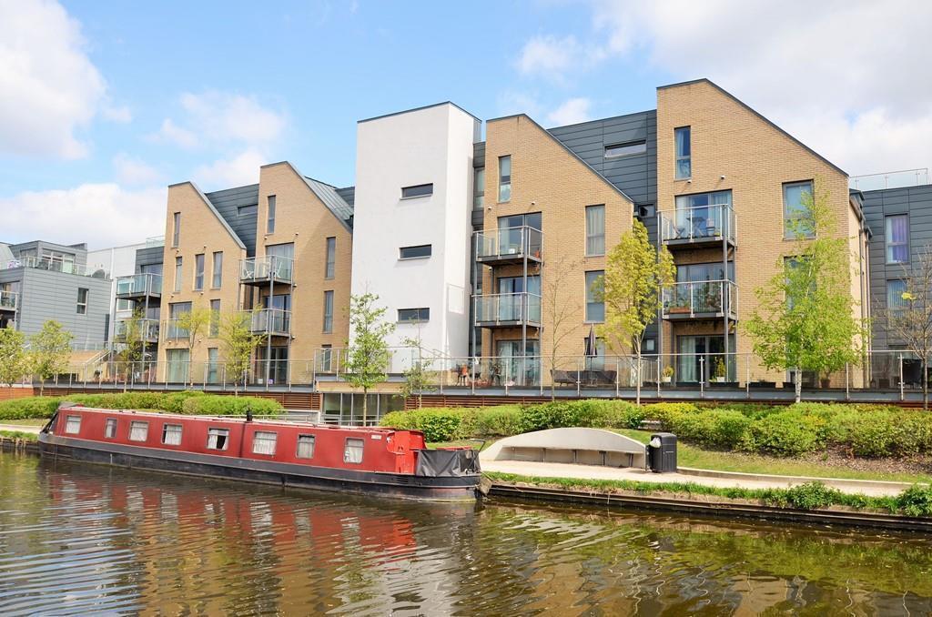 Main image of property: Didcot House, Chantry Close, West Drayton, UB7