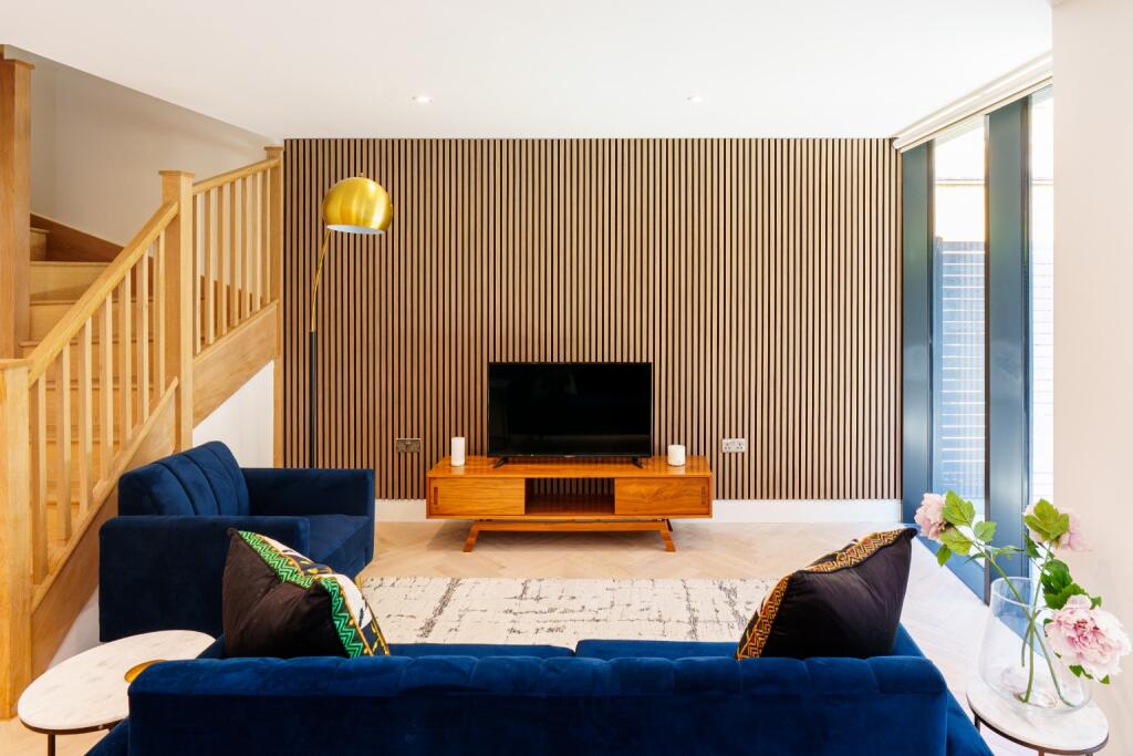 Main image of property: 12 Gloucester Place, Brighton, East Sussex, BN1