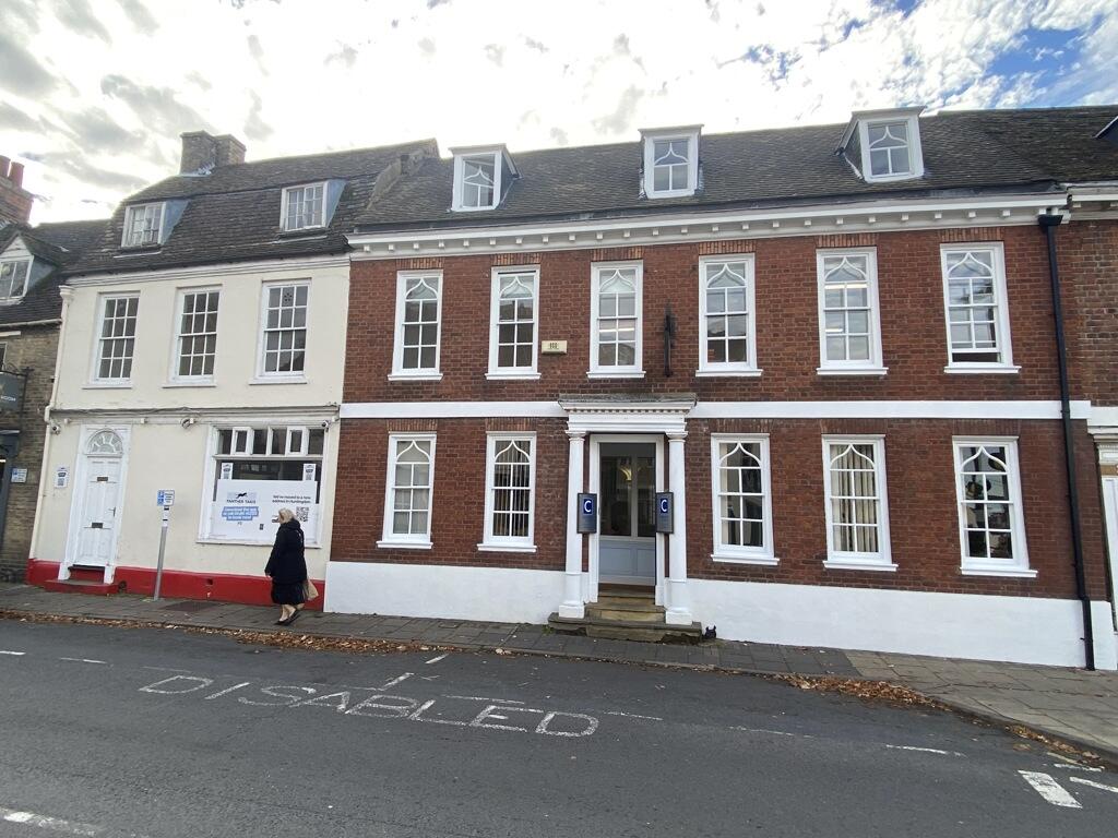 Main image of property: 27 & 28 High Street, Huntingdon, Cambridgeshire, PE29 3TH