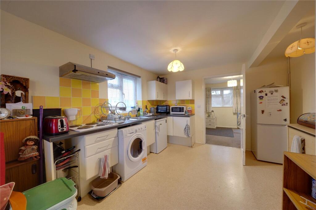 Peterhouse Close, Mildenhall, Bury St. Edmunds, Suffolk, IP28 photo 3