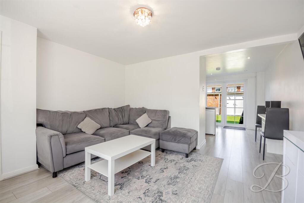 House in Mansfield, Nottinghamshire - View 5