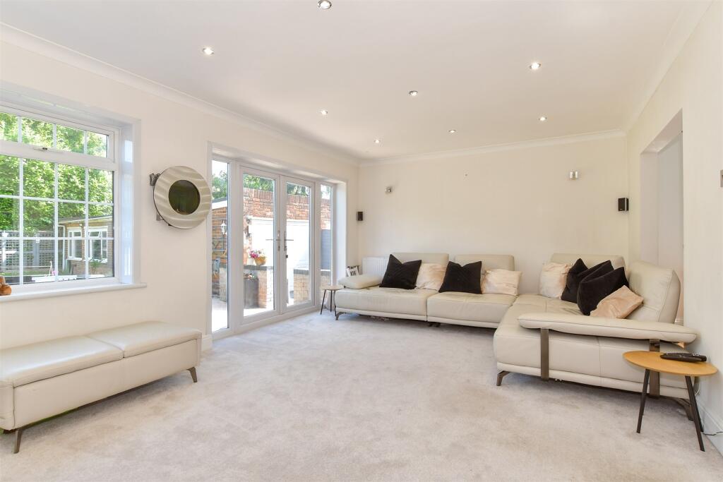 4-bed semi-detached on Stangate Road, Strood, Rochester, Kent, £485,000