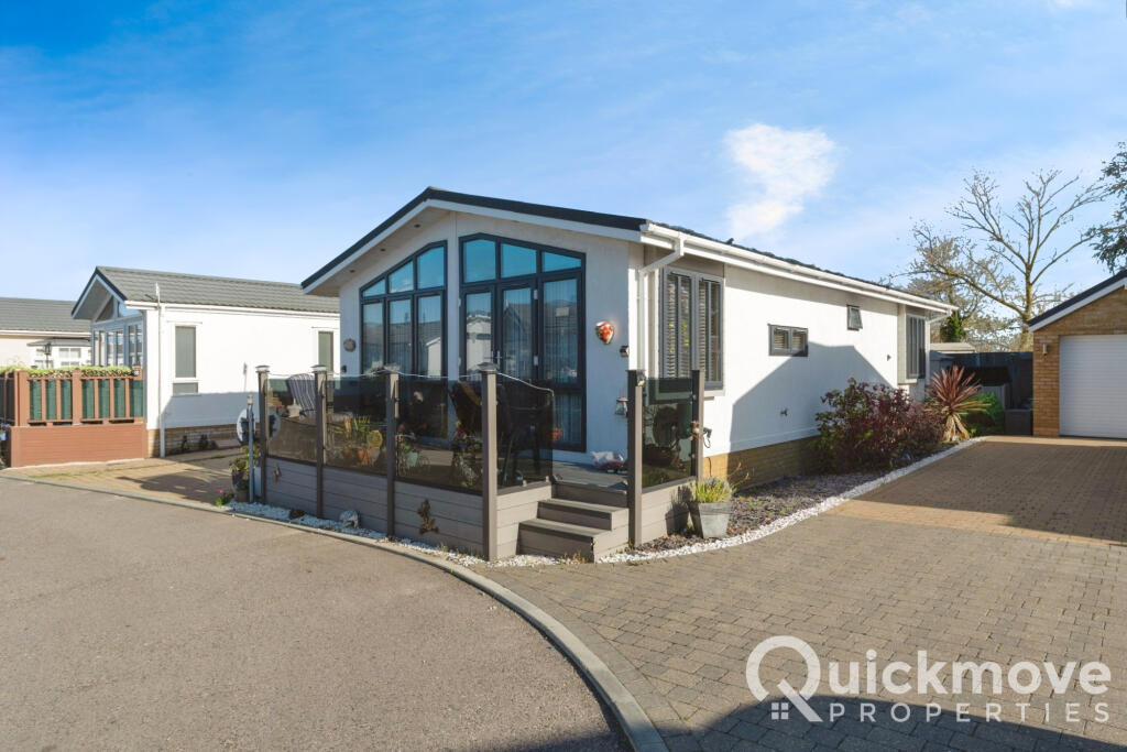 2-bed caravan on Herne Bay, Kent, CT6, £265,000