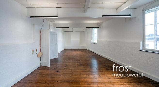 ChelseaWharf Lots Road SW10 office to let 10.jpg
