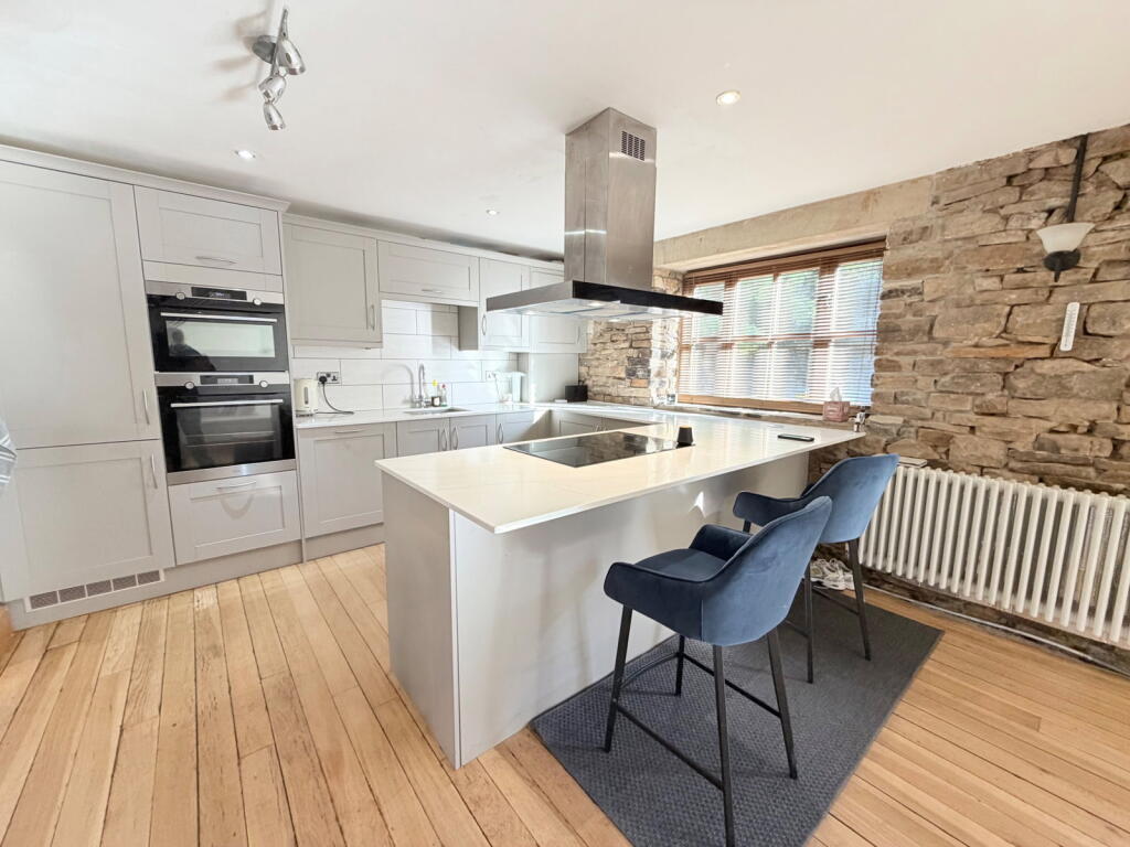 House in Stockport - View 4