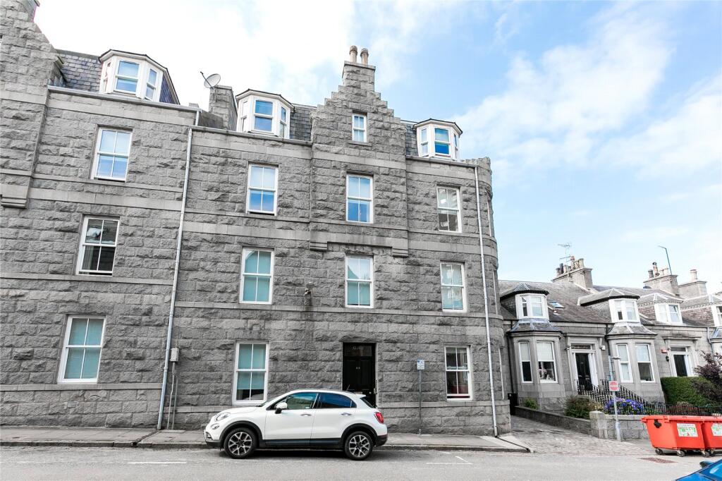 Main image of property: Gilcomston Park, Aberdeen, AB25
