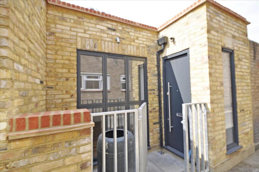 Apartment in London - View 5