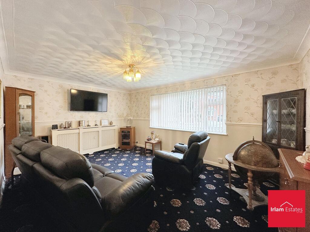 Somerset Close, Cadishead, M44 photo 2
