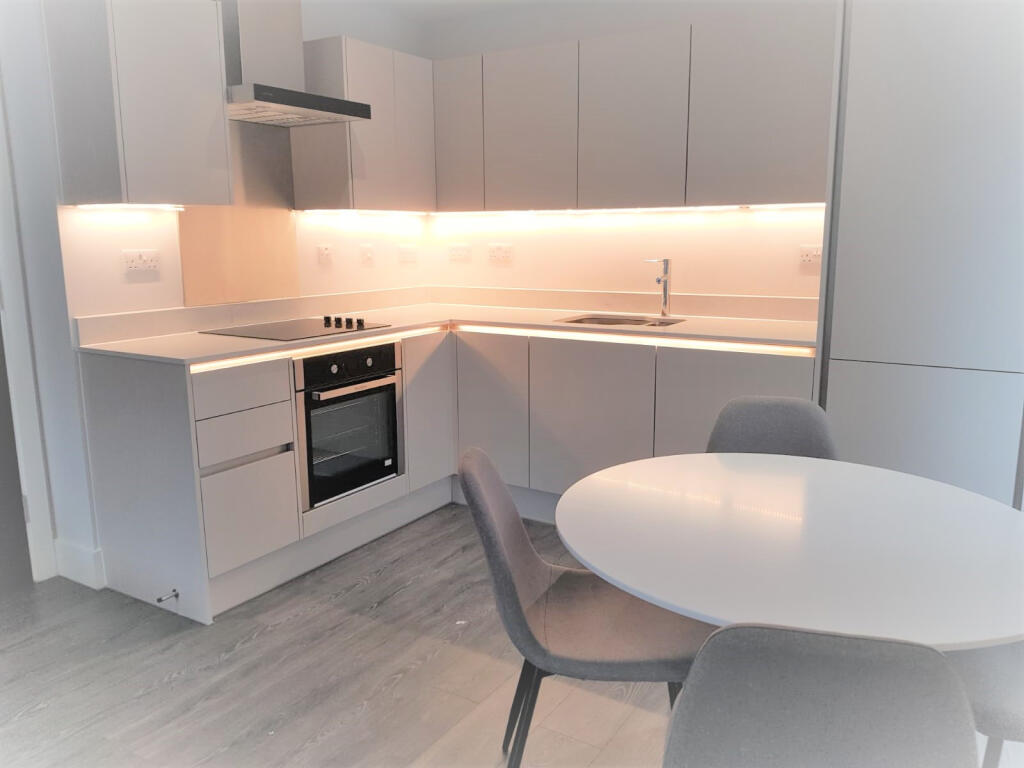 Main image of property: 6 Cheetham Hill Road, Manchester, M4