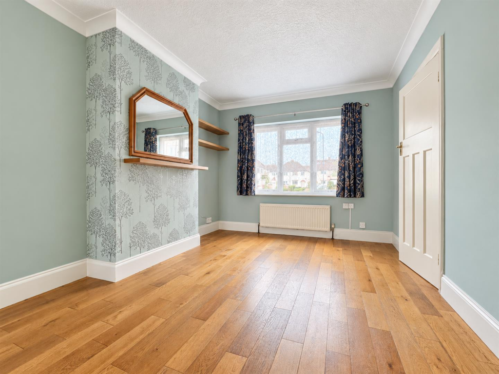 House in Slough - View 3