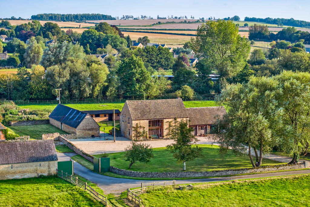 Main image of property: Ascott-under-Wychwood, Ascott-under-Wychwood, Oxfordshire, OX7