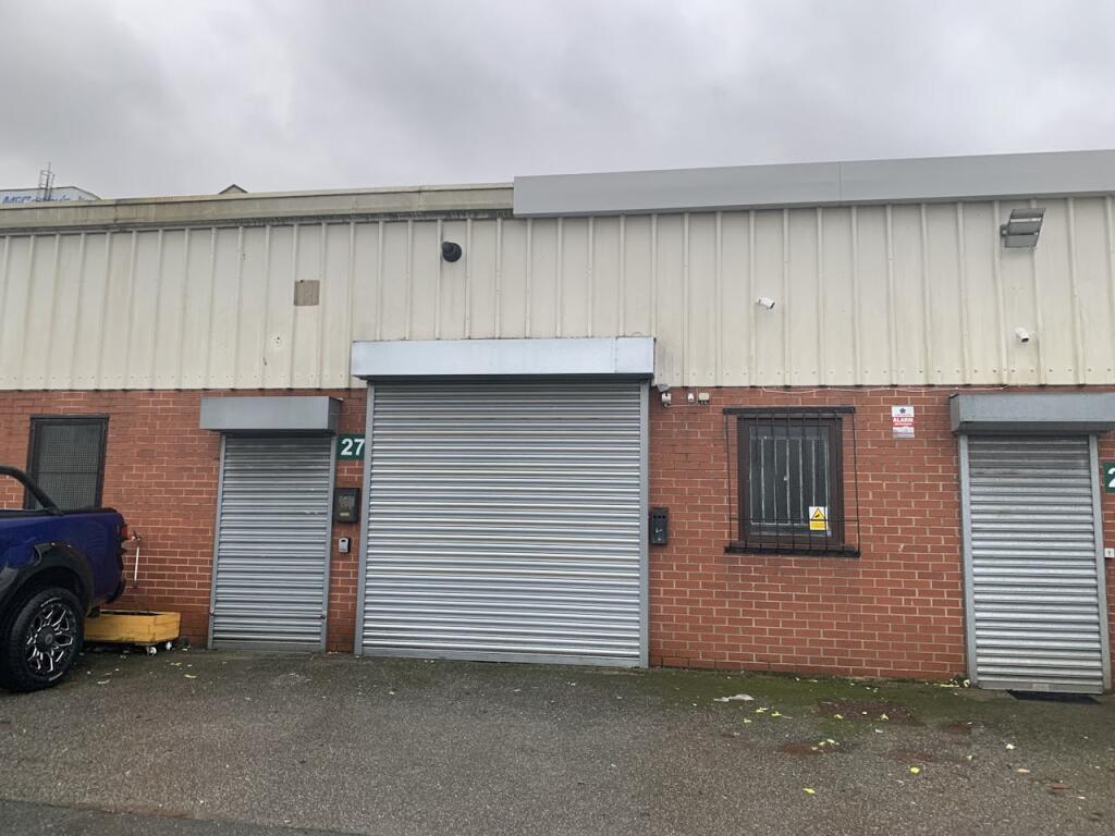 Main image of property: Unit 27, Penraevon Street, Penraevon Industrial Estate, Leeds, LS7 2AW
