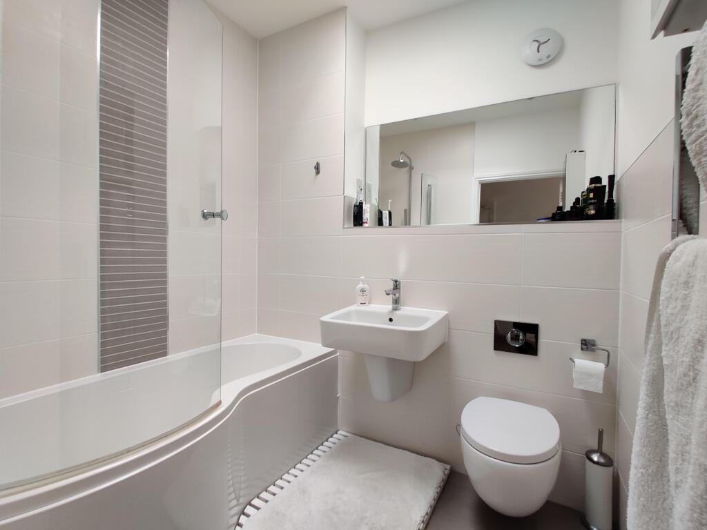 Apartment in Chelmsford - View 4