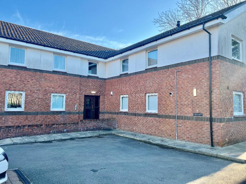 Main image of property: 0/3 89 Old Greenock Road