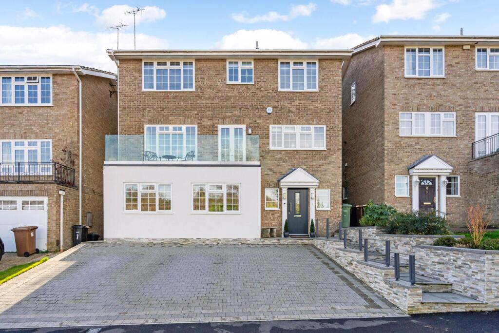 Main image of property: Harcourt Close, Henley On Thames