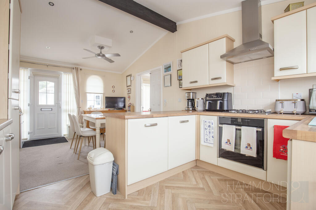 House in Breckland, Attleborough - View 4