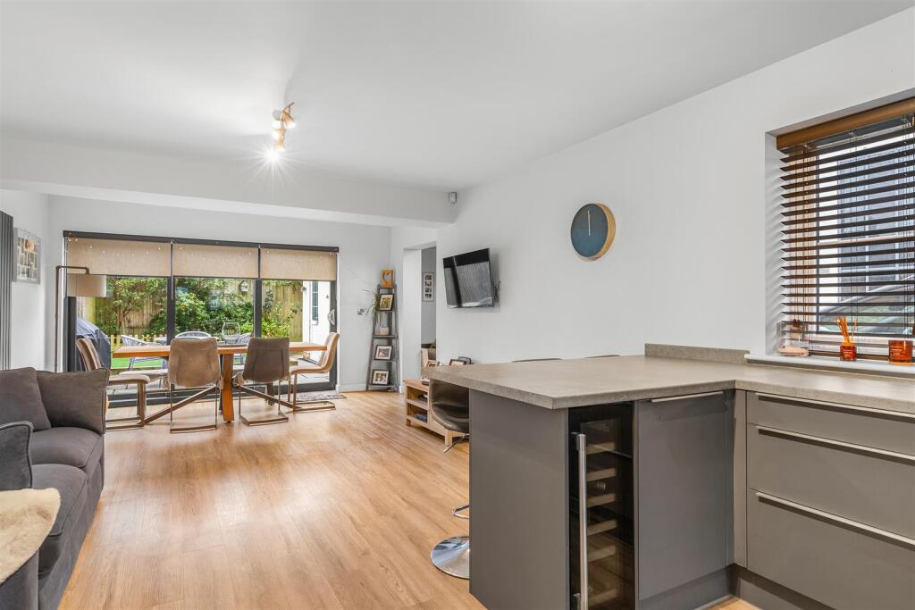 House in Leeds - View 4