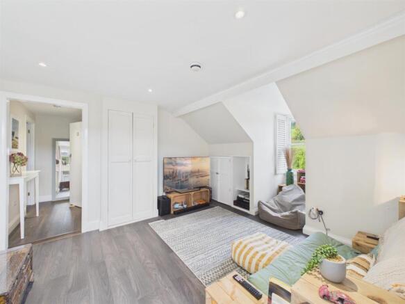 Top Floor Living Acc