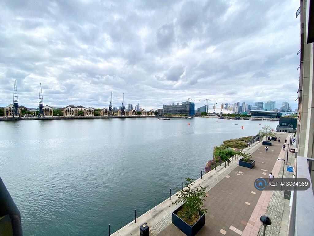 Apartment in London, Custom House, Canning Town - View 4