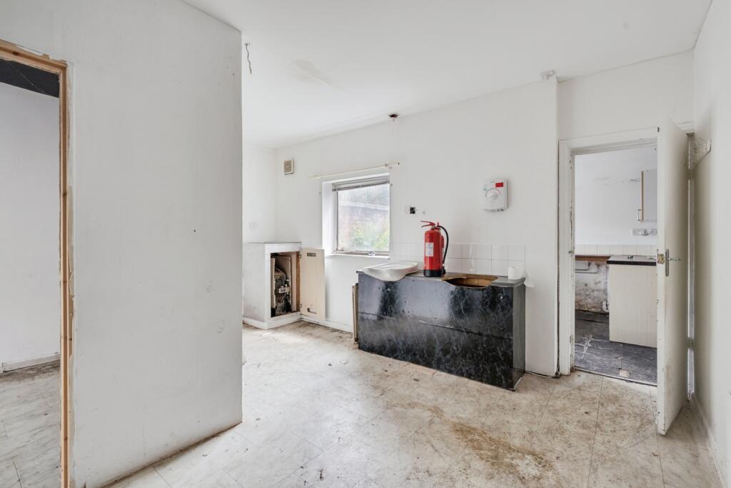 House in Bolton, Westhoughton - More