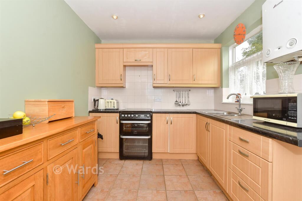 House in Canterbury - View 4