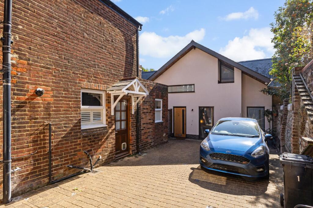 Parchment Street, Winchester, Hampshire, SO23