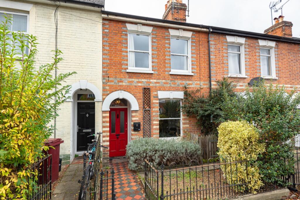 Main image of property: Donnington Gardens Reading RG1