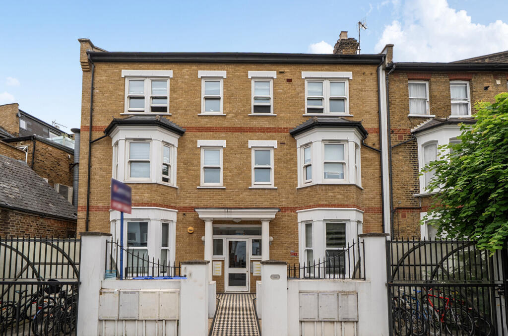 Apartment in London, Shepherd's Bush