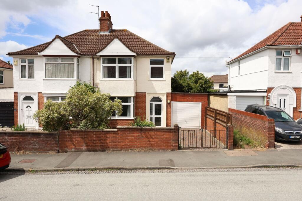 Main image of property: Bloomfield Road, Bristol, BS4