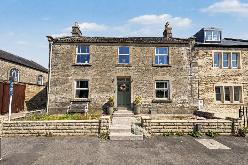 Main image of property: High Street, Marshfield, South Gloucestershire, SN14 8LS