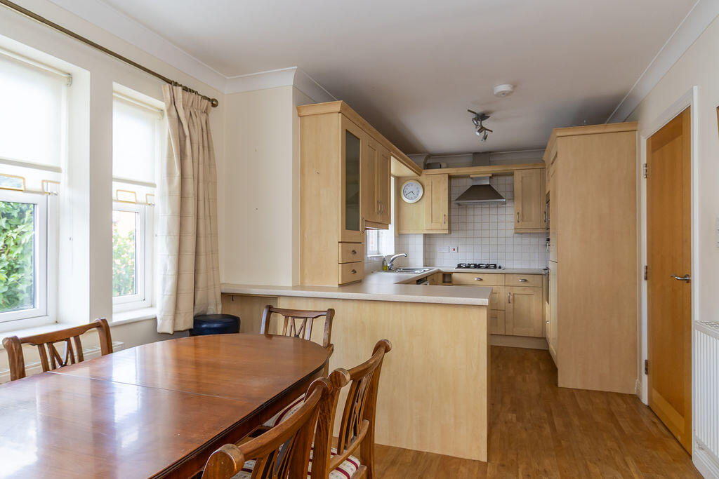 Apartment in Dinas Powys, Vale of Glamorgan - More