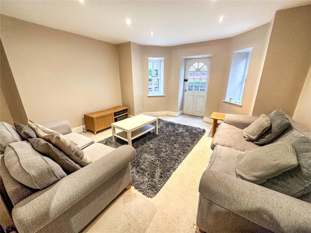 Apartment in Manchester, Withington - View 2