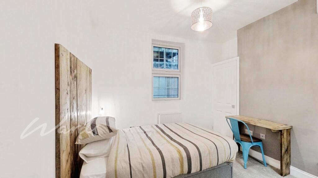 Apartment in Canterbury - View 2