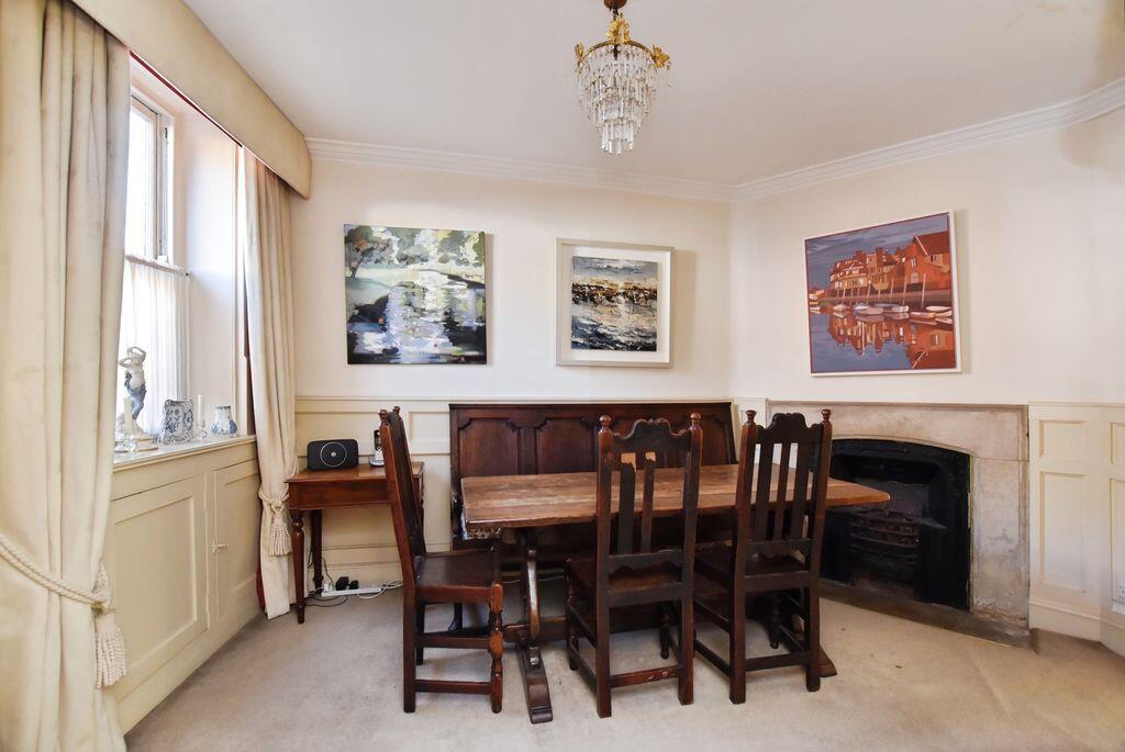 Brown Street, Salisbury             ***VIDEO TOUR*** photo 4