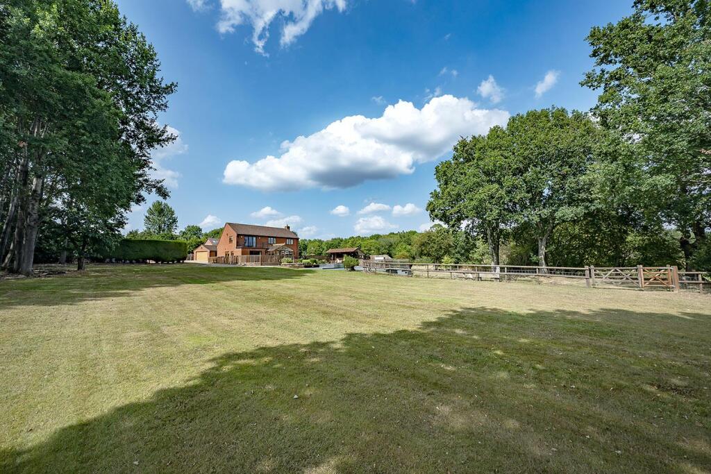 House in Bromsgrove, Wythall - View 6