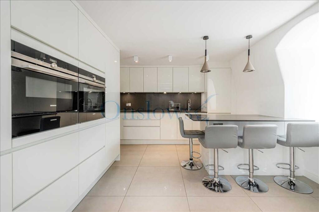 Apartment in London, Earl's Court - View 5