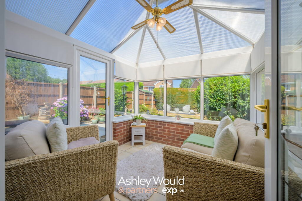 House in Birmingham, West Midlands - More