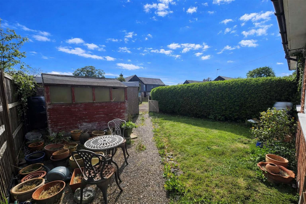 Wellhead Road, Totternhoe photo 4