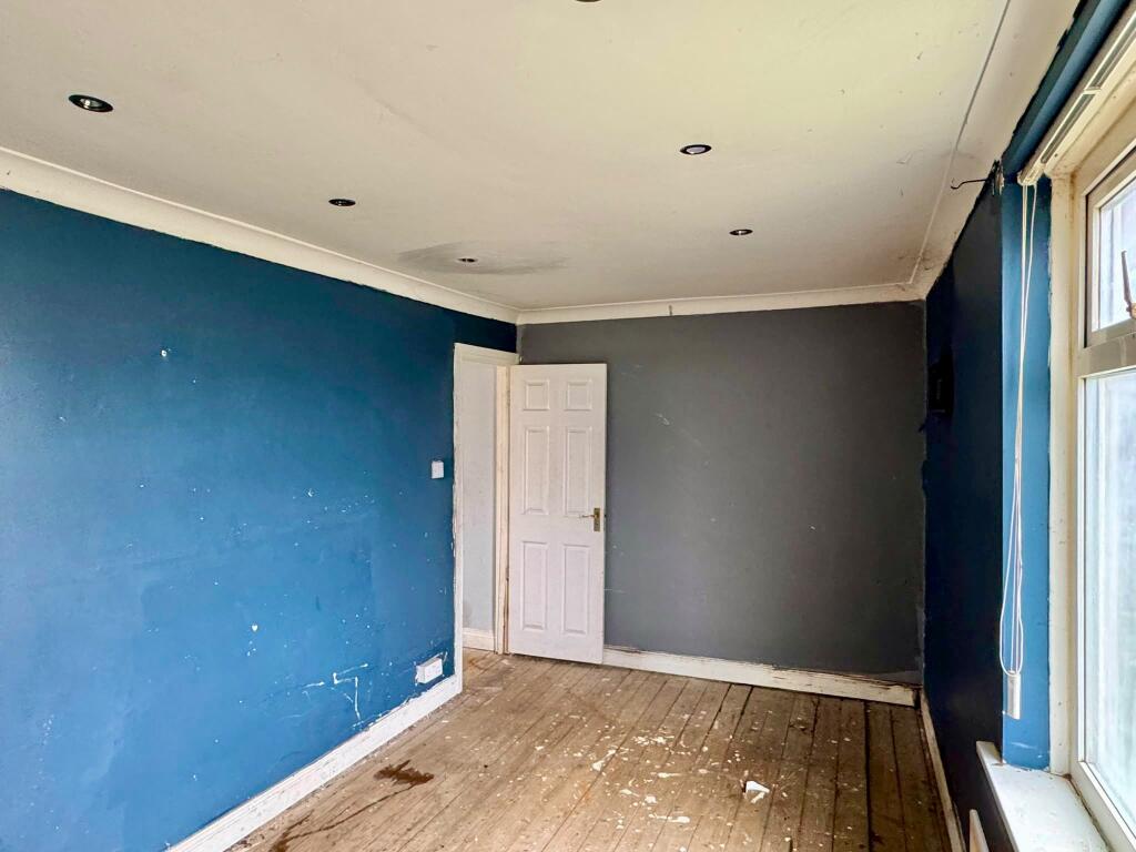 House in Sunderland, Peat Carr Estate, Hetton - More