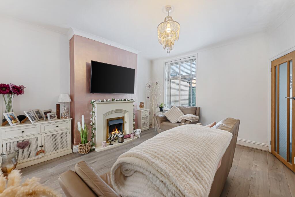 House in Bolton, Ainsworth - View 4