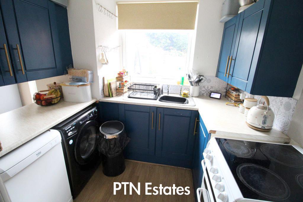 Blackhorse Lane, Brierley Hill photo 3