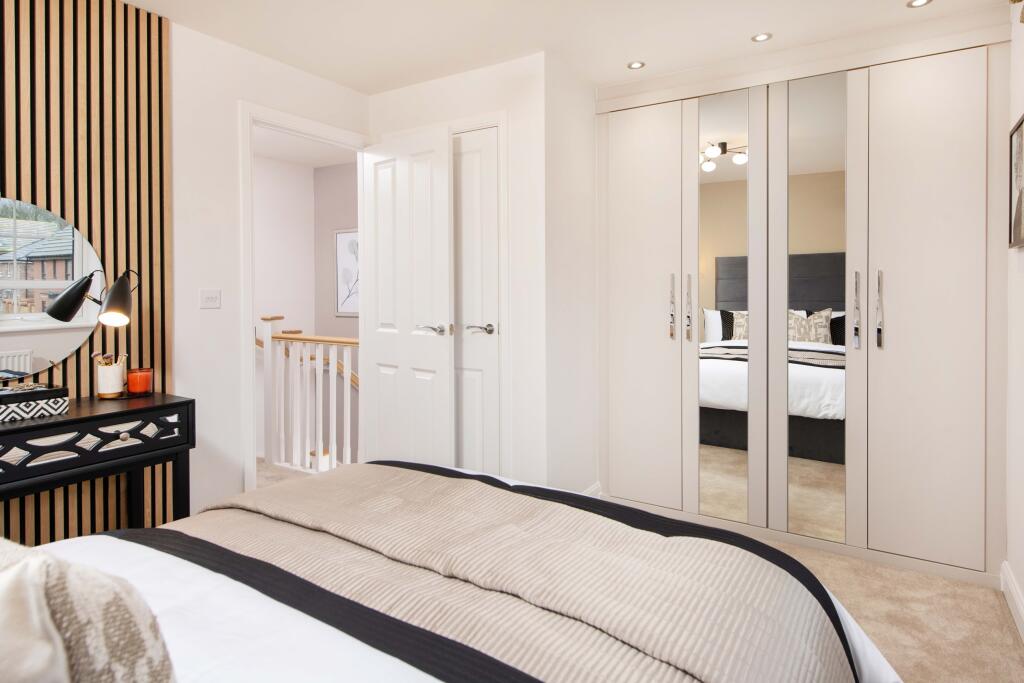 House in Braintree, Kelvedon - More