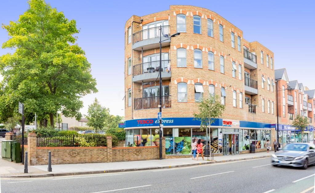 Main image of property: High Road, Woodford Green, Essex, IG8