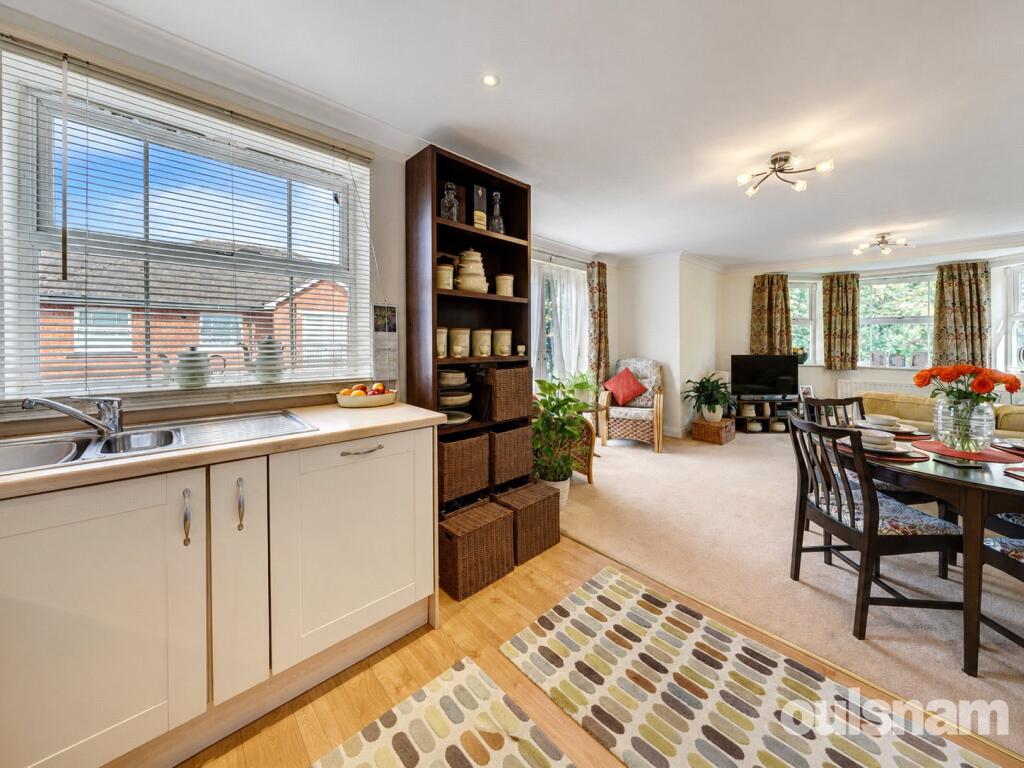 Apartment in Wychavon, Droitwich Spa - View 5