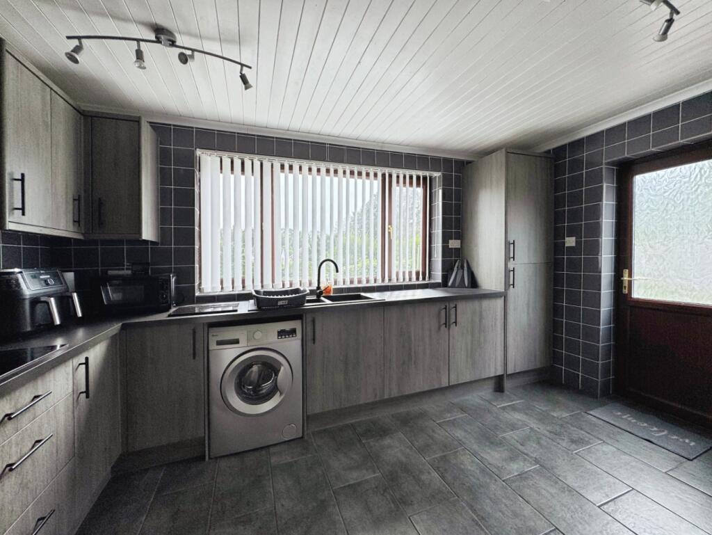House in Pontlliw - View 5