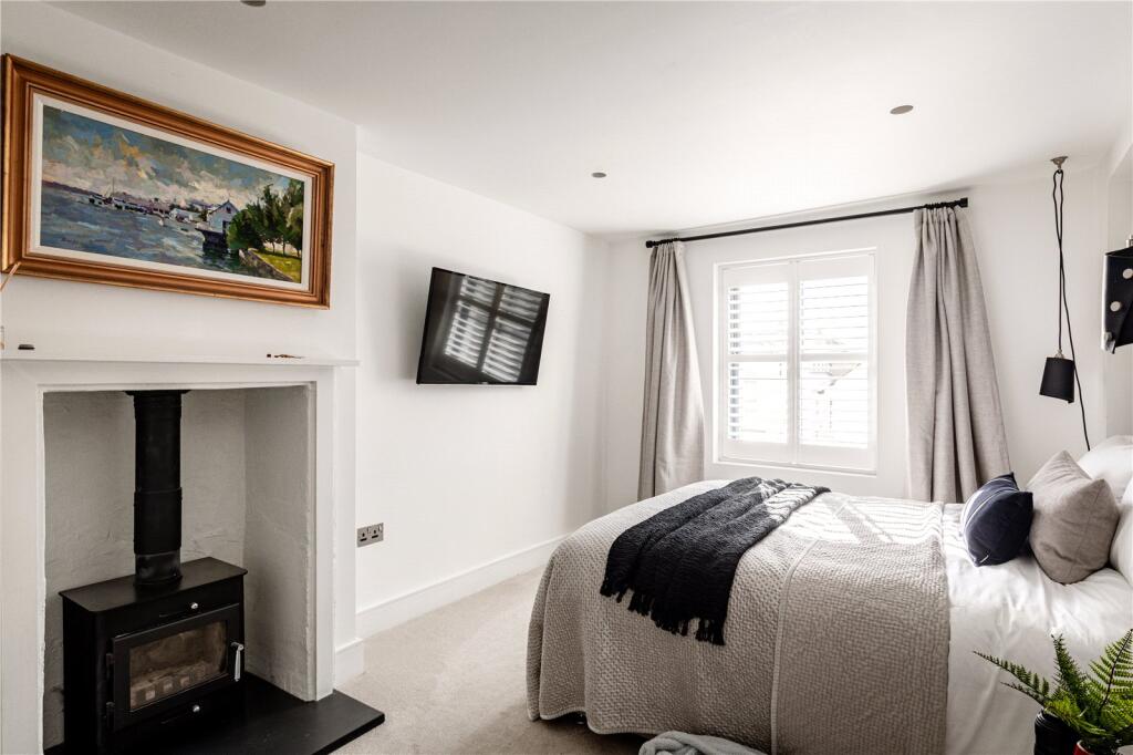 House in Brighton - More
