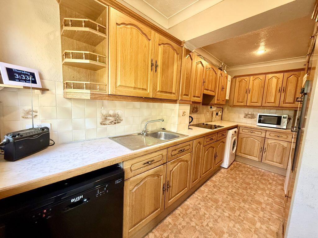 Orchard Way, Hurstpierpoint photo 2