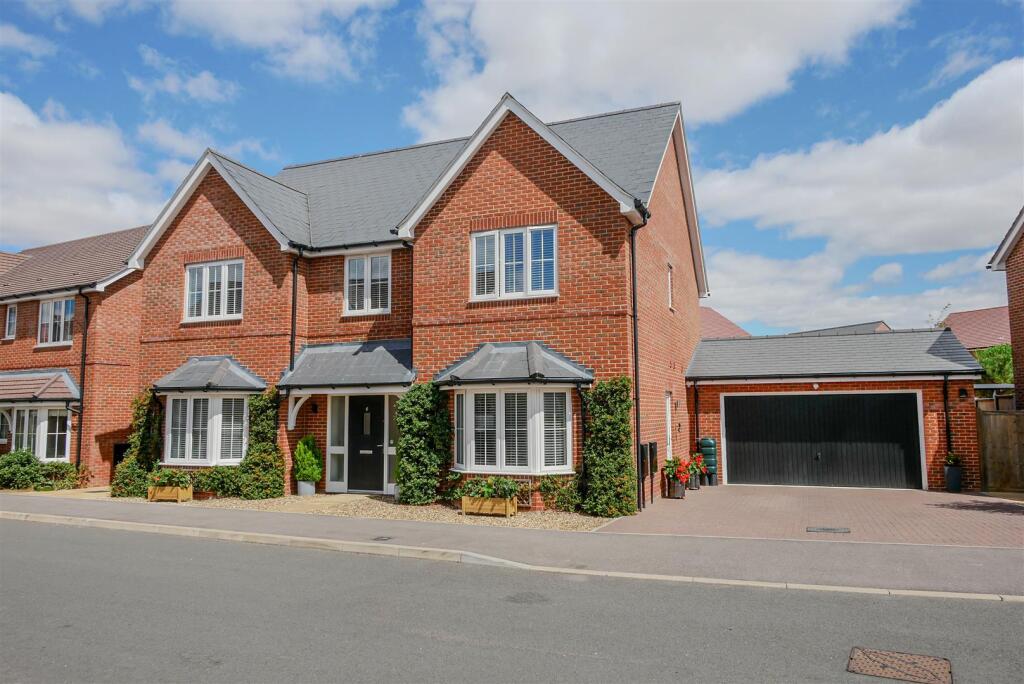 Main image of property: Triggs Mead, Benson