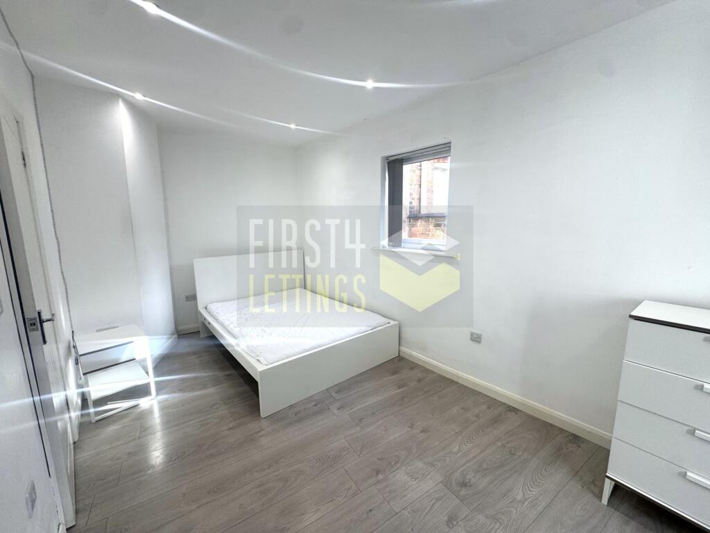 Main image of property: Aylestone Road, City Centre, LE2